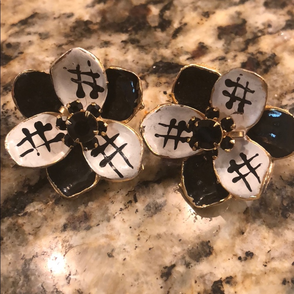 Antique errings pat. pend name